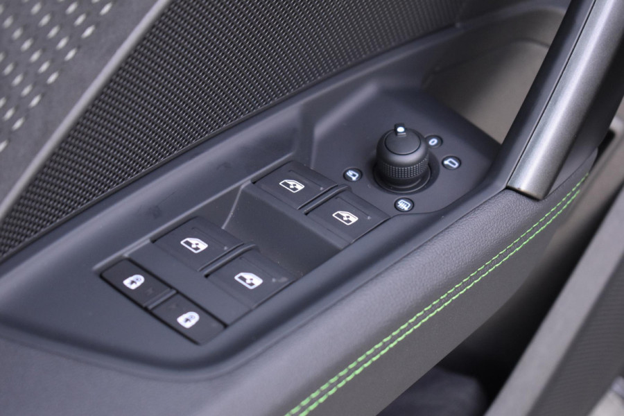 Audi RS3 Sportback 2.5 TFSI RS3 quattro HULK Pano HUD Kuip Lane Sonos Camera RS3 400PK