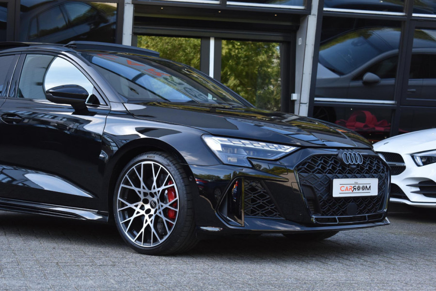 Audi RS3 Sportback 2.5 TFSI RS3 quattro HULK Pano HUD Kuip Lane Sonos Camera RS3 400PK