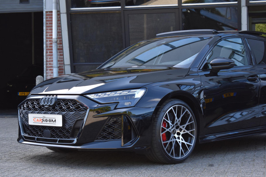 Audi RS3 Sportback 2.5 TFSI RS3 quattro HULK Pano HUD Kuip Lane Sonos Camera RS3 400PK