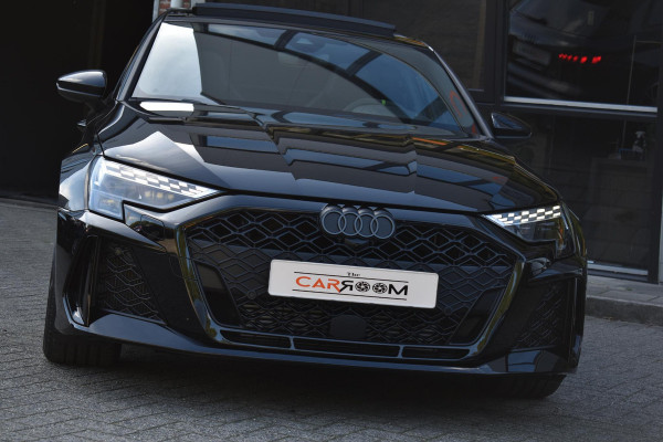 Audi RS3 Sportback 2.5 TFSI RS3 quattro HULK Pano HUD Kuip Lane Sonos Camera RS3 400PK