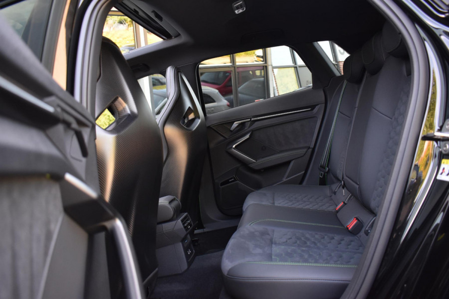 Audi RS3 Sportback 2.5 TFSI RS3 quattro HULK Pano HUD Kuip Lane Sonos Camera RS3 400PK