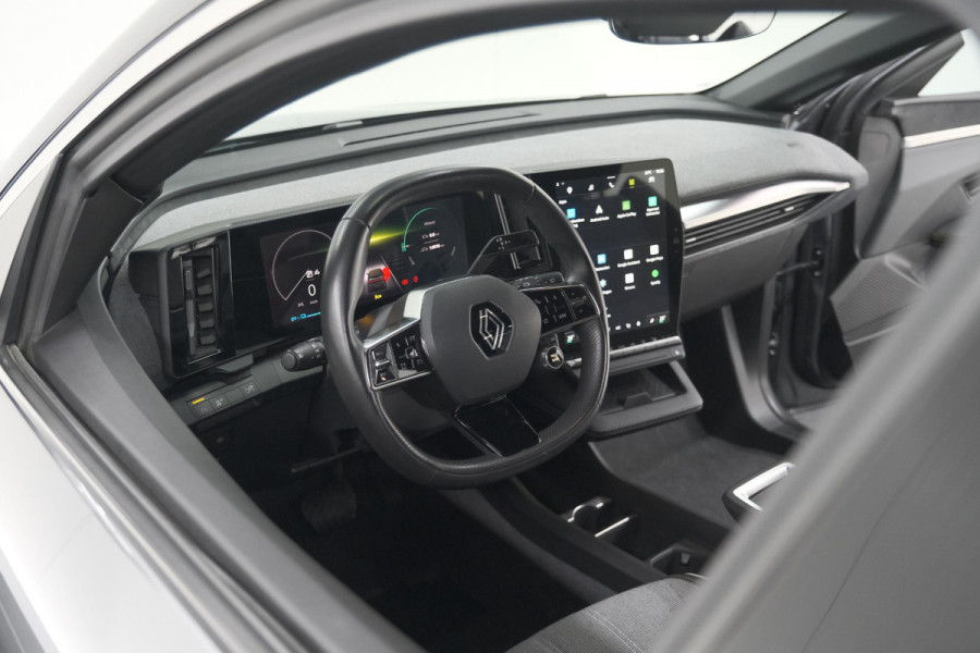 Renault Mégane E-Tech EV40 Boost Charge Techno | SOH 95,5% | Camera | Apple Carplay | Parkeersensoren