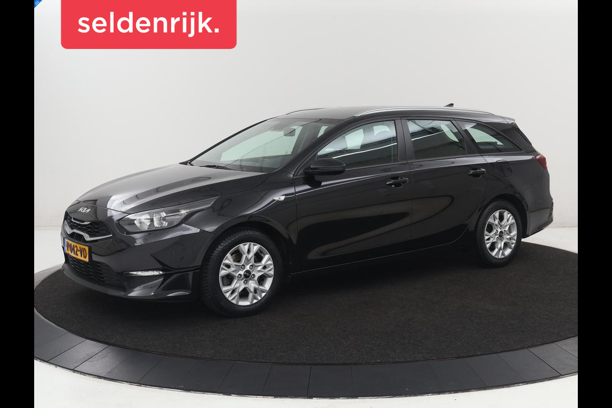 Kia Ceed 1.0 T-GDi ComfortLine | Adaptive cruise | Carplay | Camera | DAB | Climate control | Bluetooth | 16'' lichtmetalen velgen