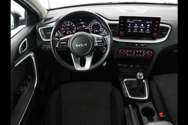 Kia Ceed 1.0 T-GDi ComfortLine | Adaptive cruise | Carplay | Camera | DAB | Climate control | Bluetooth | 16'' lichtmetalen velgen