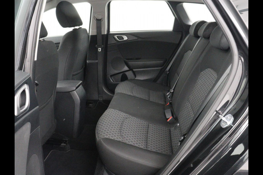 Kia Ceed 1.0 T-GDi ComfortLine | Adaptive cruise | Carplay | Camera | DAB | Climate control | Bluetooth | 16'' lichtmetalen velgen