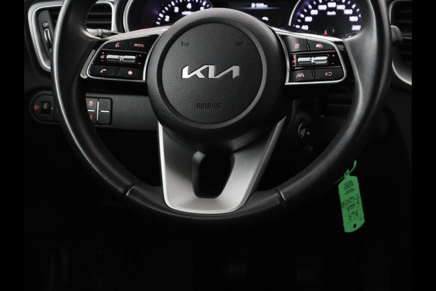 Kia Ceed 1.0 T-GDi ComfortLine | Adaptive cruise | Carplay | Camera | DAB | Climate control | Bluetooth | 16'' lichtmetalen velgen