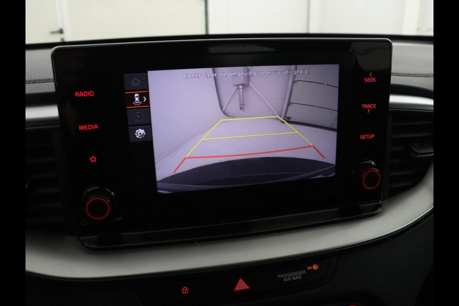 Kia Ceed 1.0 T-GDi ComfortLine | Adaptive cruise | Carplay | Camera | DAB | Climate control | Bluetooth | 16'' lichtmetalen velgen