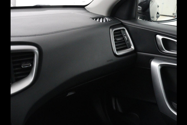 Kia Ceed 1.0 T-GDi ComfortLine | Adaptive cruise | Carplay | Camera | DAB | Climate control | Bluetooth | 16'' lichtmetalen velgen