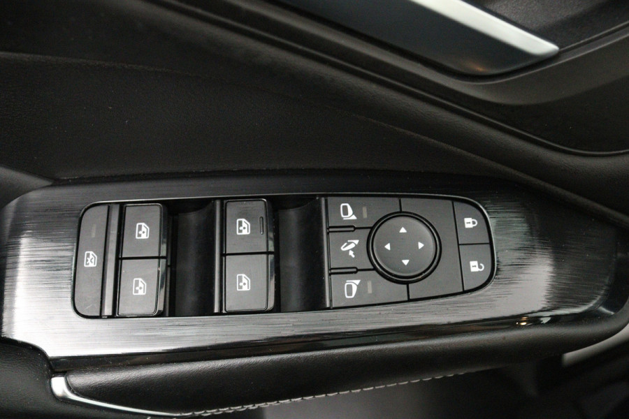 Nissan QASHQAI 1.3 MHEV Xtronic Tekna Plus (VIRTUAL, TREKHAAK, 360 CAMERA, CLIMA, CARPLAY, PANORAMADAK, 1e EIGENAAR)