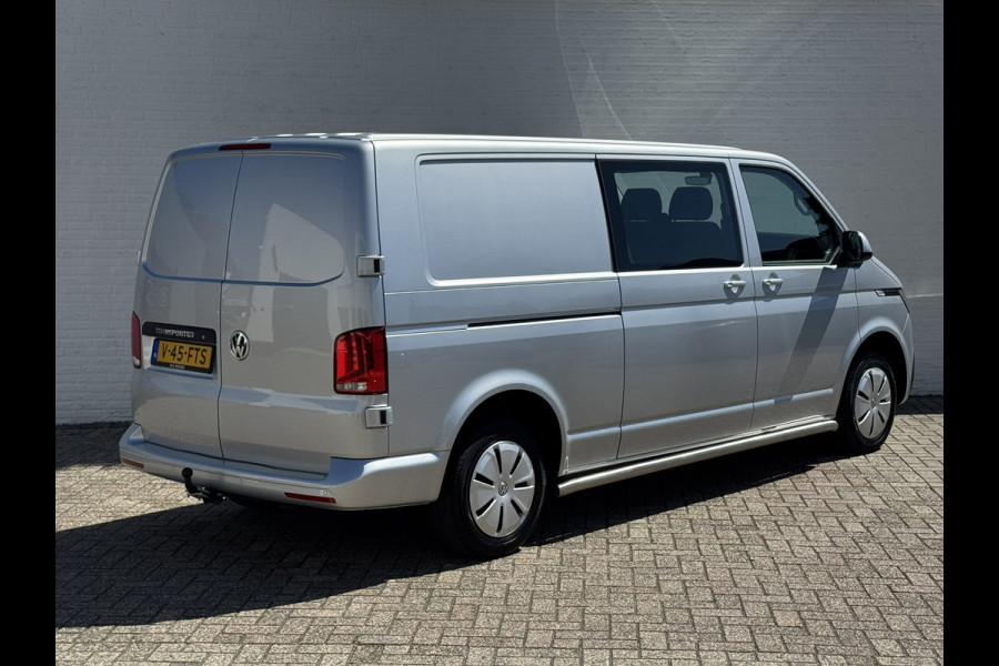 Volkswagen Transporter 2.0 TDI L2H1 30 DC Highline DSG Trekhaak 2500kg Cruise Carplay Navigatie DAB Radio