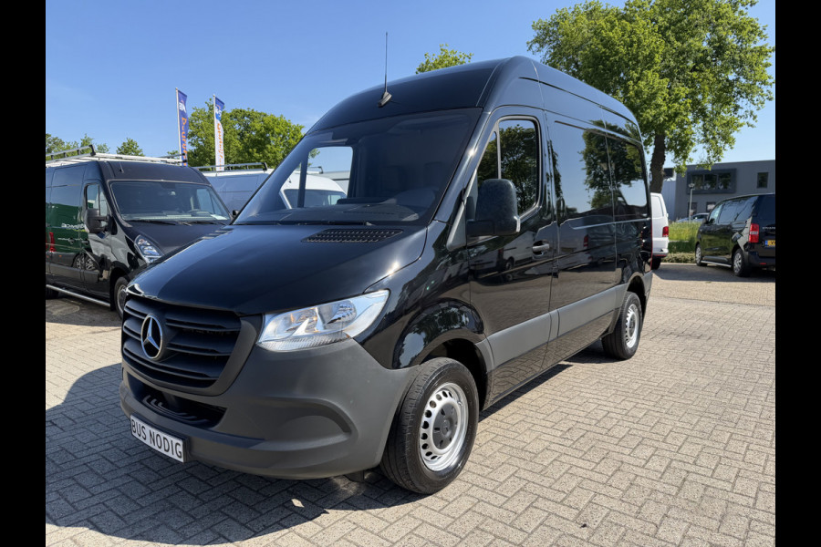 Mercedes-Benz Sprinter 314 2.2 CDI autmaat L1H2 zwart / euro 6 / bpm vij / vaste prijs rijklaar € 23.950 ex btw / lease vanaf € 391 / cruise en climate control / achteruit camera / navigatie
