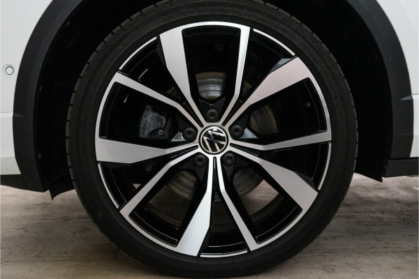Volkswagen T-Roc 1.5 TSI 2x R-Line 150PK | Pano | Camera | IQ Light | 19'' R | 12 MND Garantie
