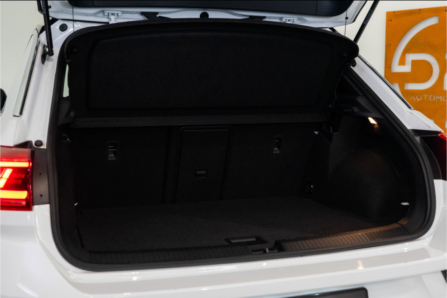 Volkswagen T-Roc 1.5 TSI 2x R-Line 150PK | Pano | Camera | IQ Light | 19'' R | 12 MND Garantie