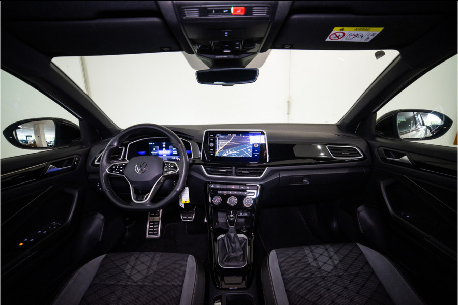 Volkswagen T-Roc 1.5 TSI 2x R-Line 150PK | Pano | Camera | IQ Light | 19'' R | 12 MND Garantie