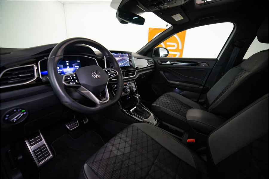 Volkswagen T-Roc 1.5 TSI 2x R-Line 150PK | Pano | Camera | IQ Light | 19'' R | 12 MND Garantie