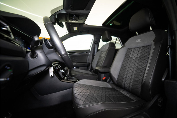 Volkswagen T-Roc 1.5 TSI 2x R-Line 150PK | Pano | Camera | IQ Light | 19'' R | 12 MND Garantie