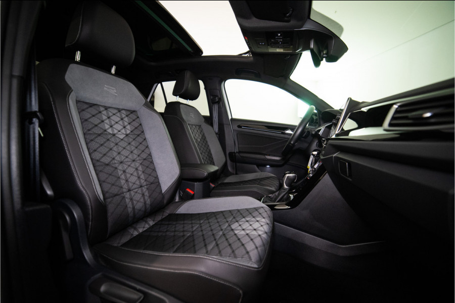 Volkswagen T-Roc 1.5 TSI 2x R-Line 150PK | Pano | Camera | IQ Light | 19'' R | 12 MND Garantie