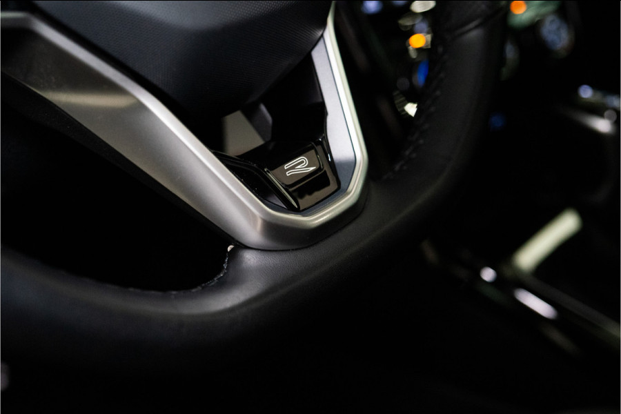 Volkswagen T-Roc 1.5 TSI 2x R-Line 150PK | Pano | Camera | IQ Light | 19'' R | 12 MND Garantie