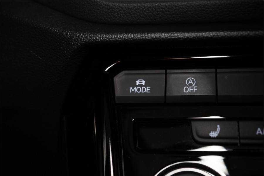 Volkswagen T-Roc 1.5 TSI 2x R-Line 150PK | Pano | Camera | IQ Light | 19'' R | 12 MND Garantie