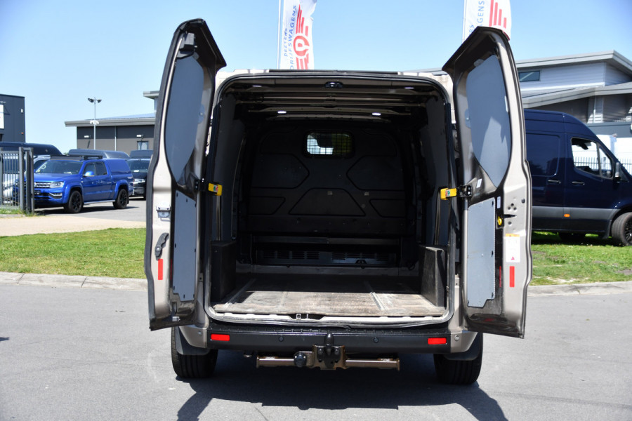 Ford Transit Custom 300 2.0 TDCI L2H1 PB Edition Camera, Cruise, Carplay, Automaat, 130pk, LED, Sensoren, Multimedia, Trekhaak, Uniek!