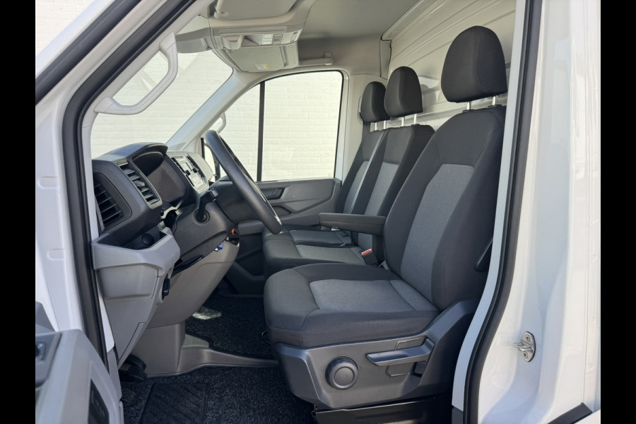 Volkswagen Crafter 35 2.0 TDI L4 Bakwagen+laadklep Cruise Airconditioning Media player Bluetooth All season banden