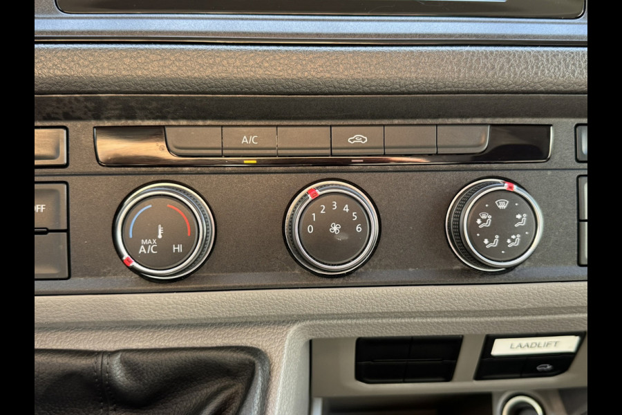 Volkswagen Crafter 35 2.0 TDI L4 Bakwagen+laadklep Cruise Airconditioning Media player Bluetooth All season banden