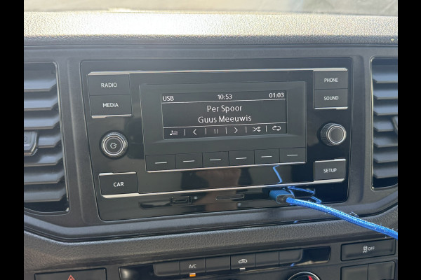 Volkswagen Crafter 35 2.0 TDI L4 Bakwagen+laadklep Cruise Airconditioning Media player Bluetooth All season banden