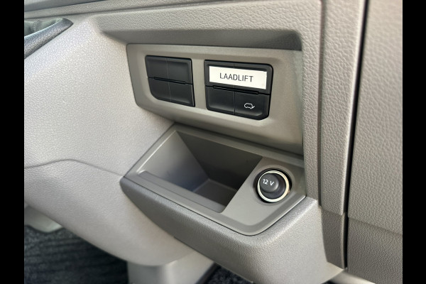 Volkswagen Crafter 35 2.0 TDI L4 Bakwagen+laadklep Cruise Airconditioning Media player Bluetooth All season banden