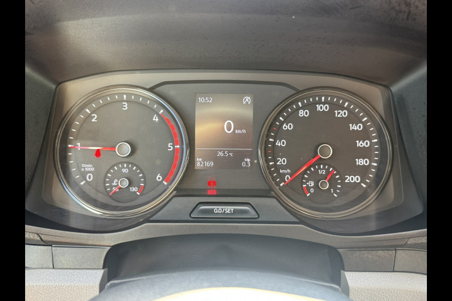 Volkswagen Crafter 35 2.0 TDI L4 Bakwagen+laadklep Cruise Airconditioning Media player Bluetooth All season banden