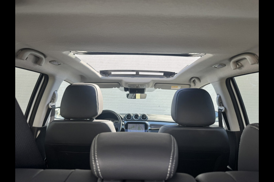 Suzuki Vitara 1.5 Hybrid Style Automaat Carplay Panorama Camera Adaptieve cruise All season