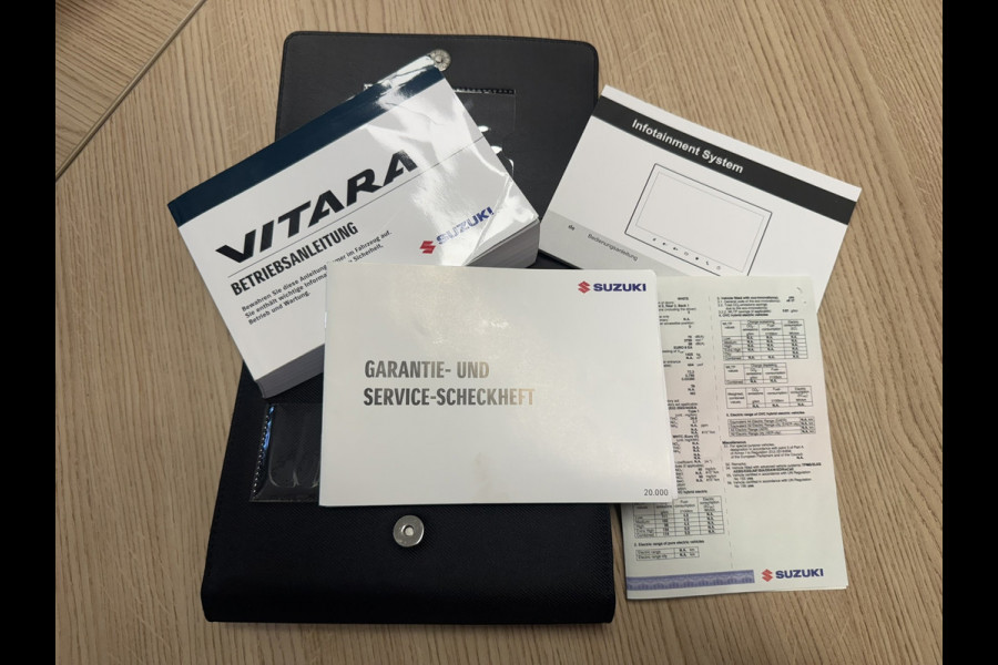 Suzuki Vitara 1.5 Hybrid Style Automaat Carplay Panorama Camera Adaptieve cruise All season
