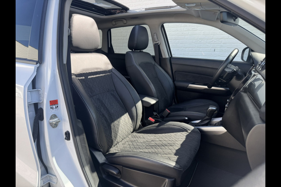 Suzuki Vitara 1.5 Hybrid Style Automaat Carplay Panorama Camera Adaptieve cruise All season