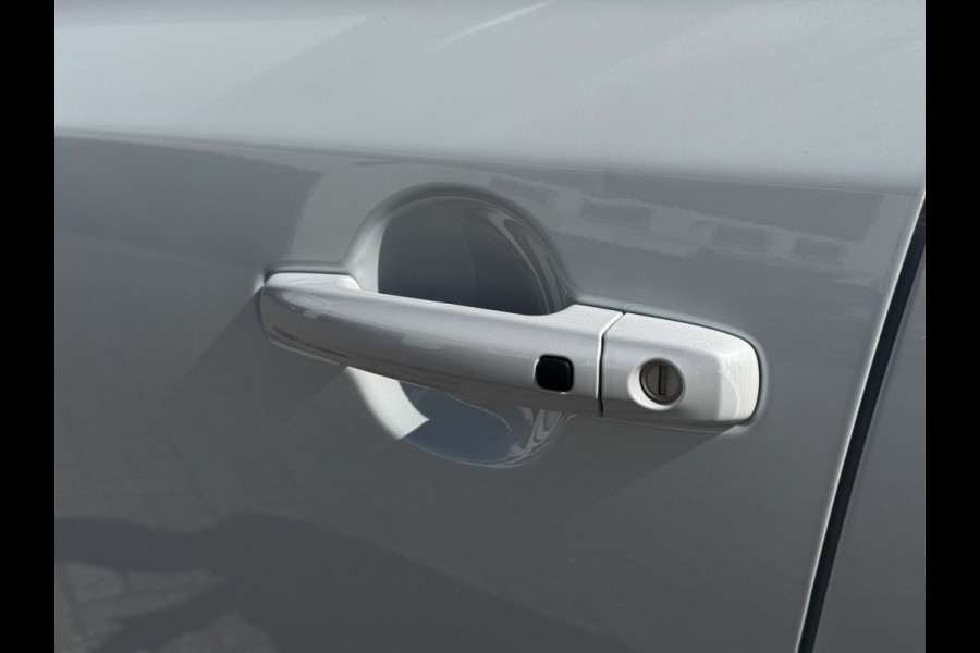Suzuki Vitara 1.5 Hybrid Style Automaat Carplay Panorama Camera Adaptieve cruise All season