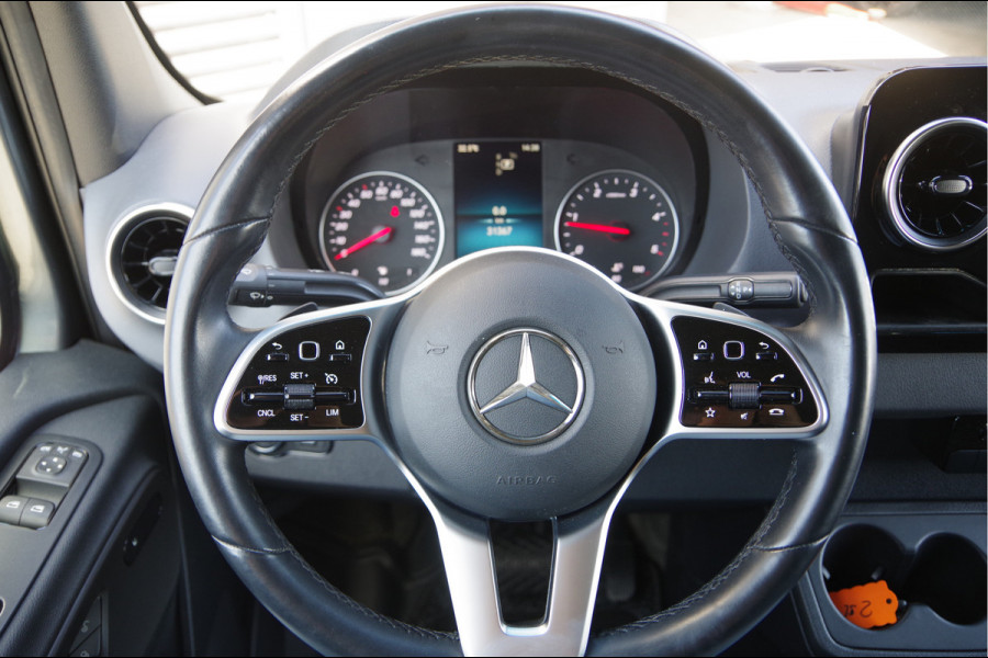 Mercedes-Benz Sprinter 214 2.2 CDI L1H2 AUT. LED, MBUX 10'', 2T TREKGEWICHT, 360 CAMERA, STOELVERWARMING, CRUISE, LEDER STUUR, GEVEERDE STOEL