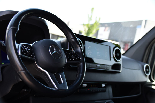Mercedes-Benz Sprinter 319 V6 3.0 CDI L2H2 PB Edition 360 Camera, Adaptieve Cruise, Carplay, 3500kg Trekhaak, Automaat, 10,5'' Mbux, Sensoren, Uniek!
