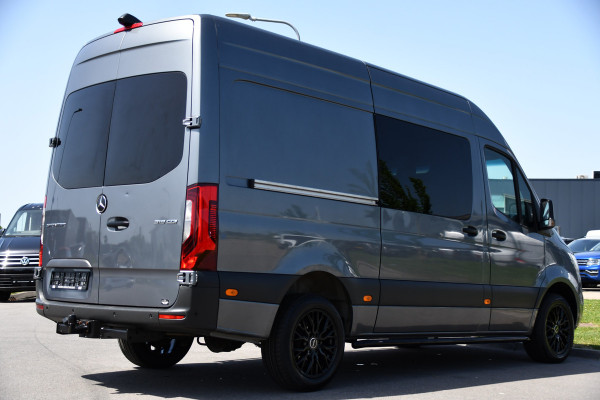 Mercedes-Benz Sprinter 319 V6 3.0 CDI L2H2 PB Edition 360 Camera, Adaptieve Cruise, Carplay, 3500kg Trekhaak, Automaat, 10,5'' Mbux, Sensoren, Uniek!