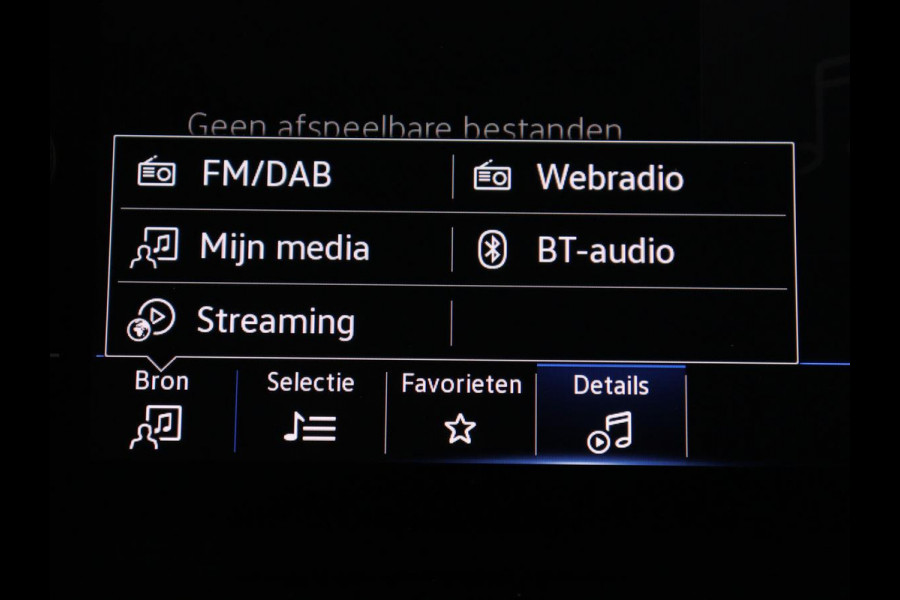 Volkswagen Polo 1.0 TSI Life | Carplay | Navigatie | Parkeerhulp | Adaptive cruise | Airco | File Assistent | Bluetooth | Digital Cockpit | Full LED | Origineel NL