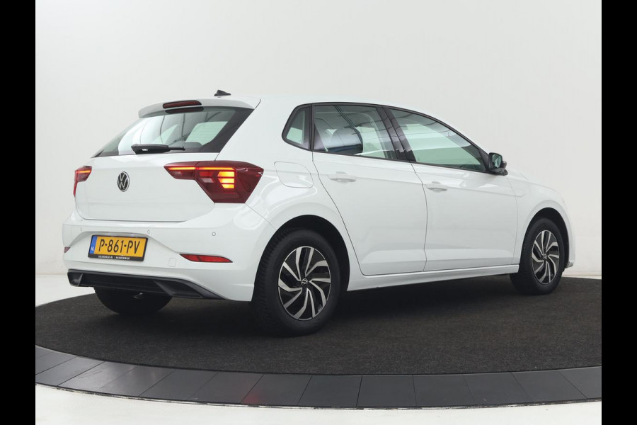 Volkswagen Polo 1.0 TSI Life | Carplay | Navigatie | Parkeerhulp | Adaptive cruise | Airco | File Assistent | Bluetooth | Digital Cockpit | Full LED | Origineel NL