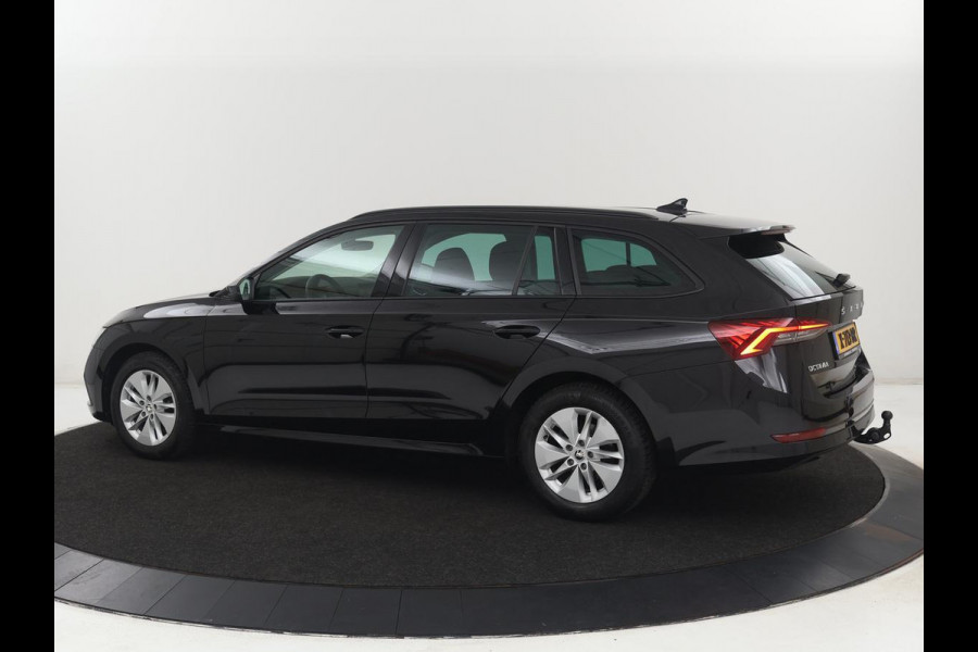 Škoda Octavia 1.0 e-TSI Business Edition | Trekhaak | Adaptive cruise | Carplay | Navigatie | Keyless | Full LED | Parkeerhulp | Virtual Cockpit | Climate control