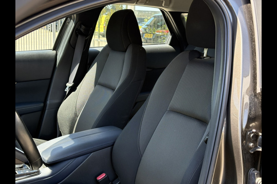 Mazda CX-30 2.0 e-SkyActiv M Hybrid | Navi, Camera, ACC, Carplay/Android, Stoel+Stuurverw., El. A.Klep | Goed onderhouden! |