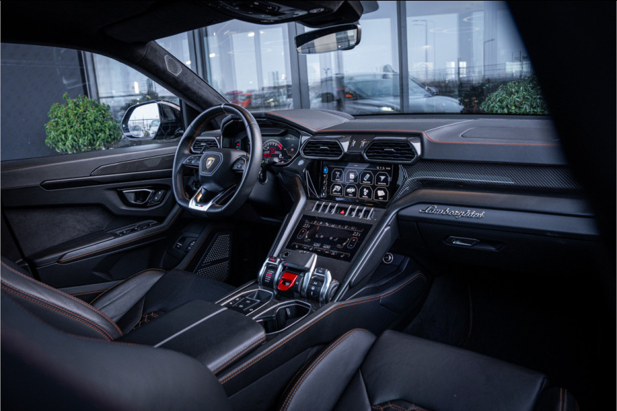 Lamborghini Urus 4.0 V8 - Panorama | B&O Adv. | 23 Inch | Carbon