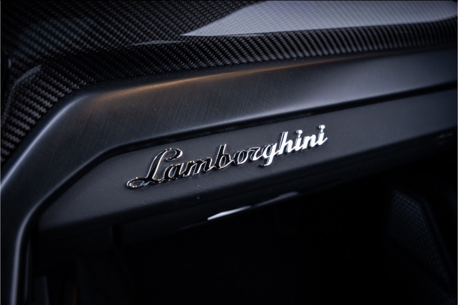 Lamborghini Urus 4.0 V8 - Panorama | B&O Adv. | 23 Inch | Carbon