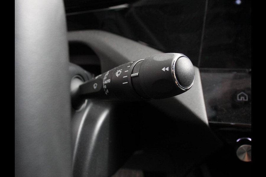 Peugeot 408 1.2 Hybrid 145 e-DCS6 Allure Automaat Navigatie Apple Carplay/Android Auto Camera Parkeersensoren Adaptive Cruise Control Full LED Lichtmetalen velgen Climate Control Camera