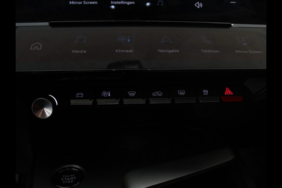 Peugeot 408 1.2 Hybrid 145 e-DCS6 Allure Automaat Navigatie Apple Carplay/Android Auto Camera Parkeersensoren Adaptive Cruise Control Full LED Lichtmetalen velgen Climate Control Camera