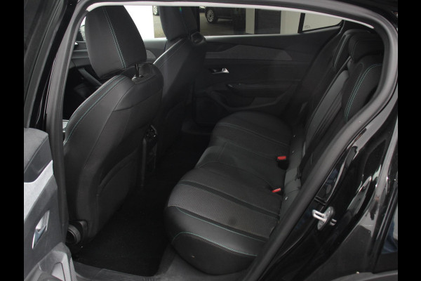 Peugeot 408 1.2 Hybrid 145 e-DCS6 Allure Automaat Navigatie Apple Carplay/Android Auto Camera Parkeersensoren Adaptive Cruise Control Full LED Lichtmetalen velgen Climate Control Camera