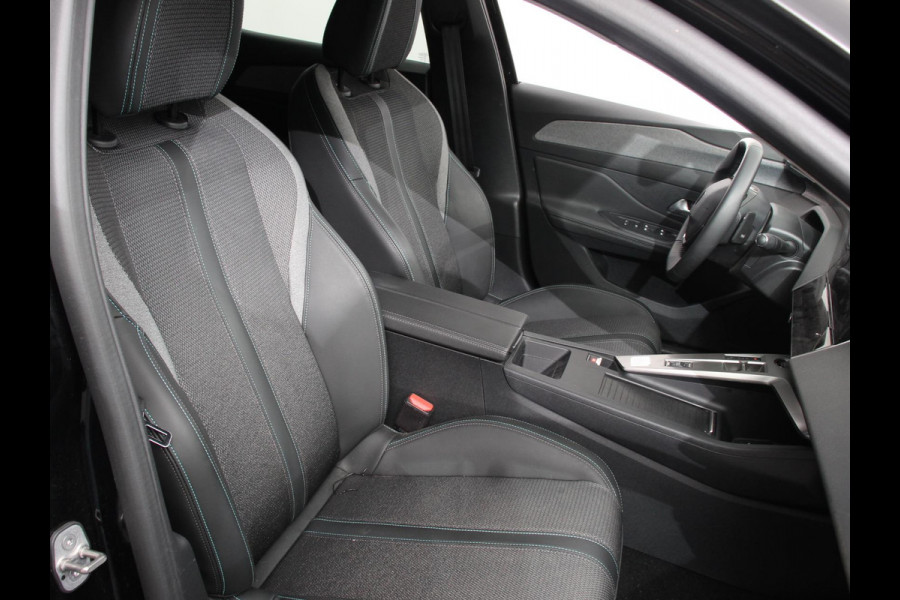 Peugeot 408 1.2 Hybrid 145 e-DCS6 Allure Automaat Navigatie Apple Carplay/Android Auto Camera Parkeersensoren Adaptive Cruise Control Full LED Lichtmetalen velgen Climate Control Camera