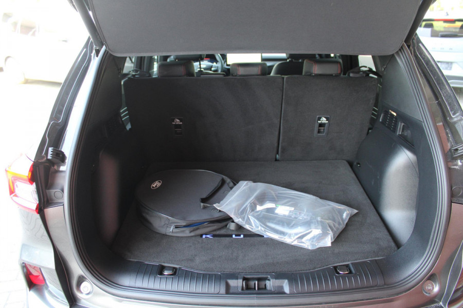 Ford Kuga 2.5 PHEV ST-Line X 242pk | Driver assistance Pack | Technology Pack | All Season Banden | 2.100 Trekgewicht | Camera | AGR Stoelen