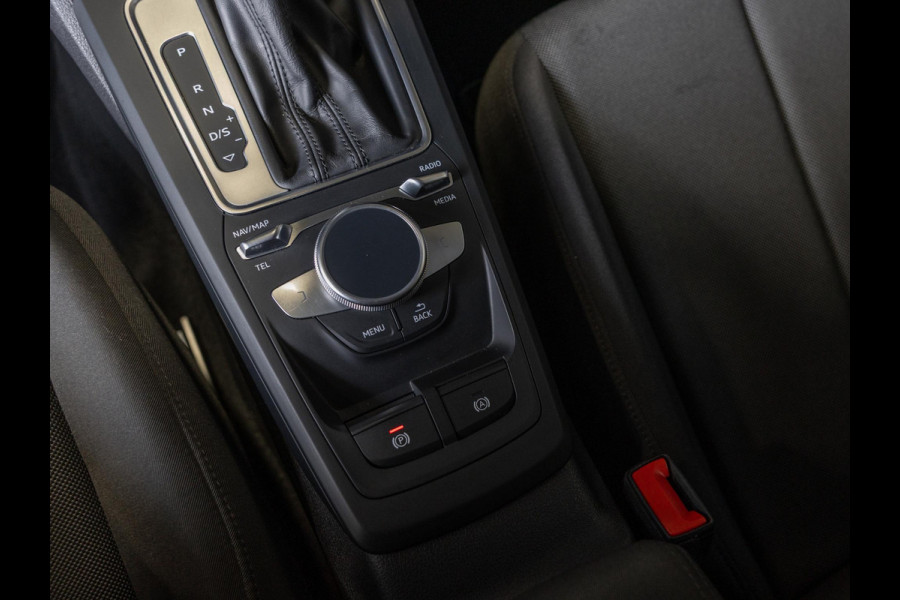 Audi Q2 35 TFSI Advanced edition / 150pk / Stoelverwarming / Adaptieve cruise control / Elektrische achterklep /