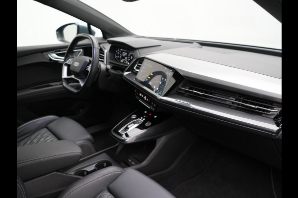 Audi Q4 e-tron 40 S Line 77 kWh 204pk | Adaptive Cruise | Valcona Lederen Sportstoelen Verwarmd | 20"L.M | Apple Carplay | Keyless | Blis | Camera | Virtual | Navigatie | DAB |