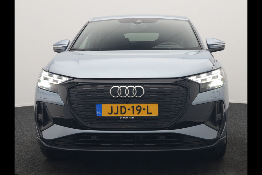 Audi Q4 e-tron 40 S Line 77 kWh 204pk | Adaptive Cruise | Valcona Lederen Sportstoelen Verwarmd | 20"L.M | Apple Carplay | Keyless | Blis | Camera | Virtual | Navigatie | DAB |